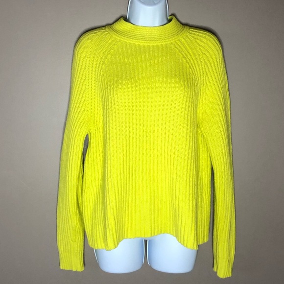 Banana Republic Sweaters - Banana Republic Neon yellow sweater long ribbed Raglan sleeves women’s size M